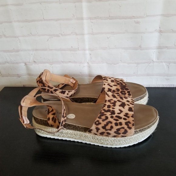 Torrid Womens Sandals 11.5 Leo Leopard Print Espadrille Platform Wide Width - Picture 4 of 4